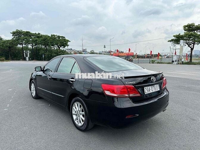 Toyota Camry 2010 2.0E nhập đài loan
