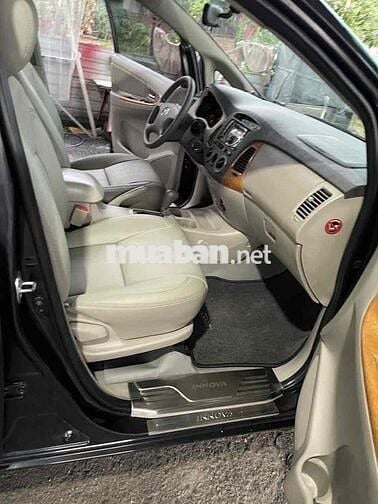 Toyota Innova 2011 V - 120000 km