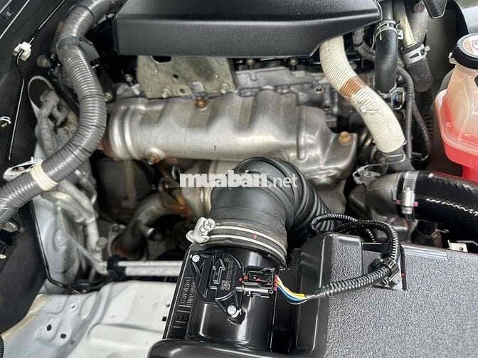 Toyota Fortuner dầu 2020 2.4G 4x2 MT - 86 km