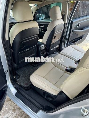 Bán xe gia đình Kia Rondo 2016 1.7 máy dầu