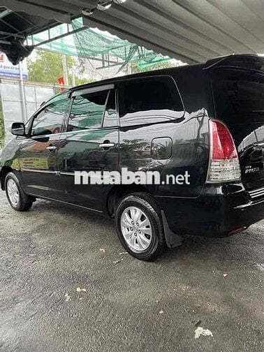 Toyota Innova 2011 V - 120000 km