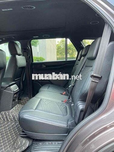 FORD EVEREST 4x4 2022 XE HÃNG ĐI LƯỚT CHẤT ĐẸP