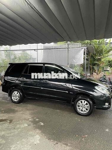 Toyota Innova 2011 V - 120000 km