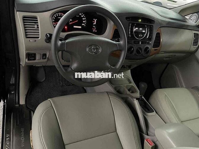 Toyota Innova 2011 V - 120000 km