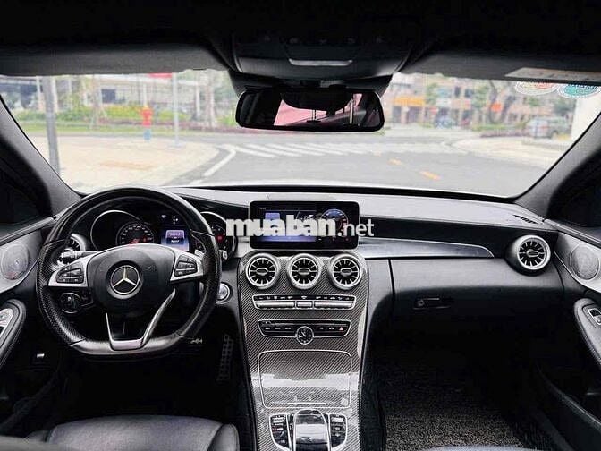 Mercedes Benz C300 AMG 2018