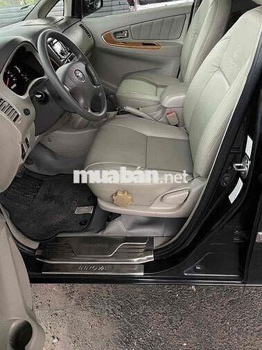 Toyota Innova 2011 V - 120000 km