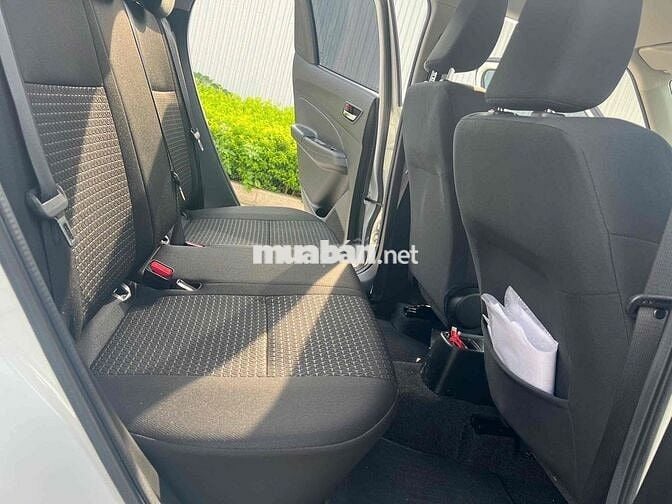 Suzuki Swift 2023 - 11000 km