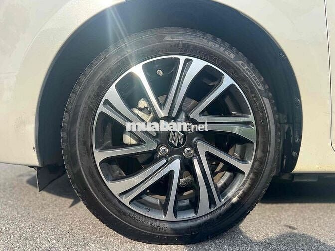 Suzuki Swift 2023 - 11000 km