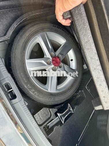 Toyota Camry 2015 2.5Q - 130000 km