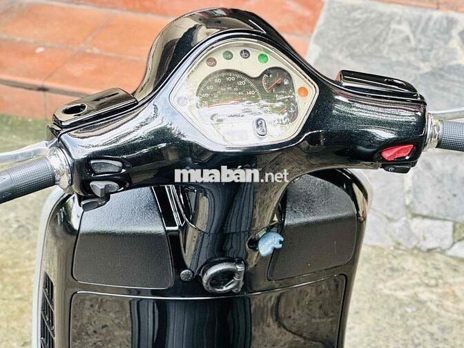 VESPA GTS 125CC IE SUPPER PHUN XĂNG NHẬP Ý