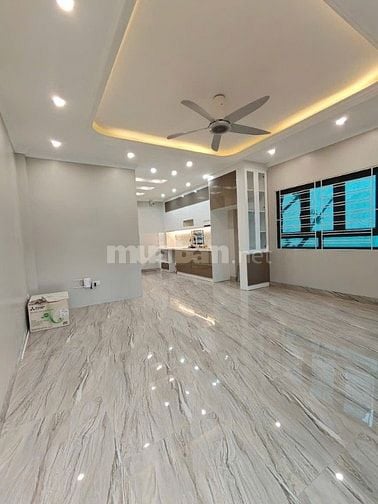 💥 NHÀ ĐẸP THẠCH BÀN – 6 TẦNG THANG MÁY – LÔ GÓC – Ô TÔ TRÁNH – GẦN AE