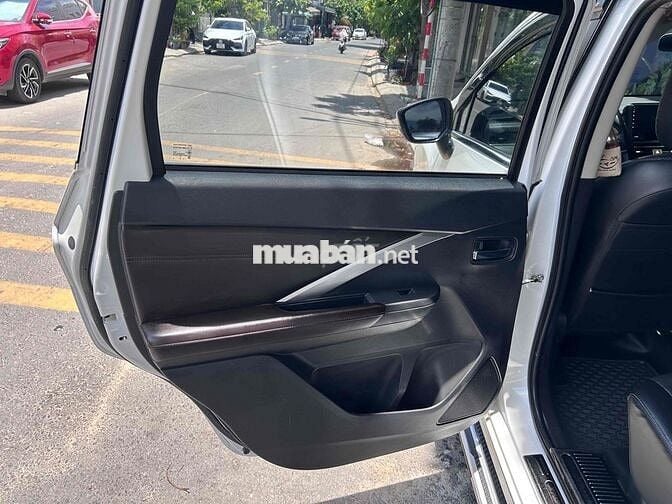 Mitsubishi Xpander 2023 Premium 1.5 AT - 79000 km