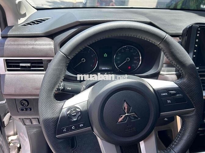 Mitsubishi Xpander 2023 Premium 1.5 AT - 79000 km