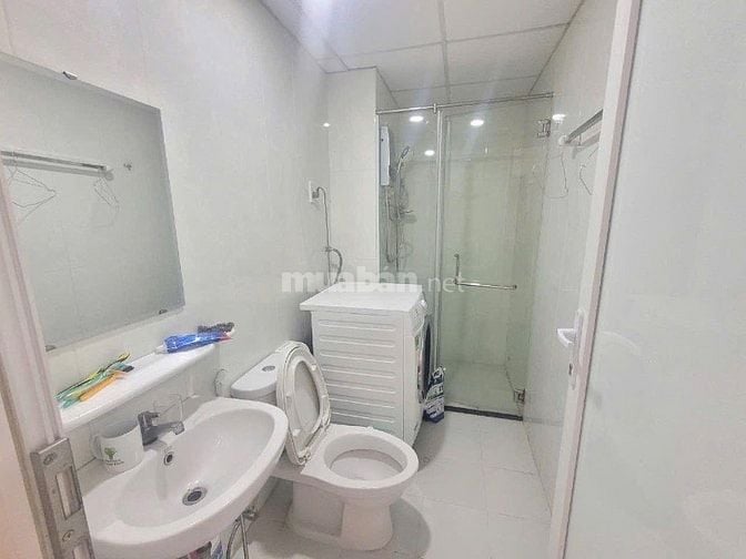 Chung cư 10A Trần Nhật Duật, Quận 1: 75m2, 1p ngủ +, NT, 10,5tr/th