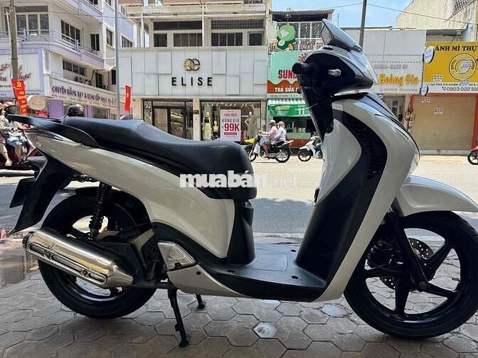 sh150 ý đầu 104 trắng đen sporty