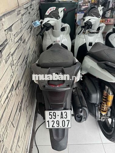 sh300i 2017 trắng đen sporty
