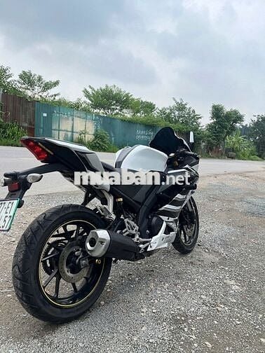 Xe R15V3 2020, máy nguyên zin, lên đồ chơi cơ bản