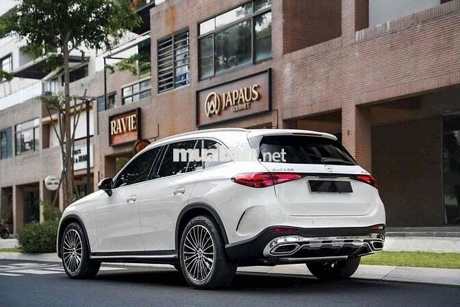 Mercedes-Benz GLC300 v0 all new sản xuất 2023