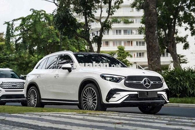 Mercedes-Benz GLC300 v0 all new sản xuất 2023