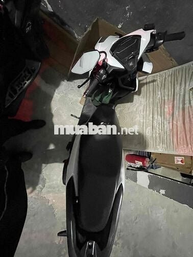 Cần bán Xe vario125 đang đứng uỷ quyền lần hai