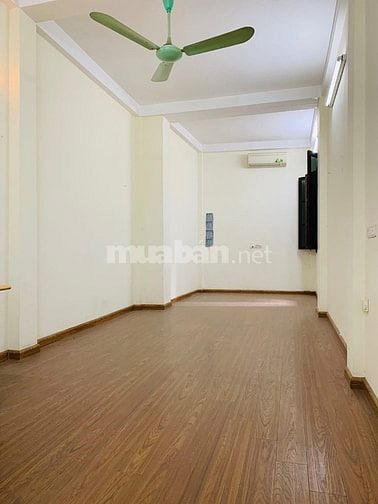 Bán nhà phố Lạc Trung P/Lô ô tô vào nhà, Dt 67m2, 3t, giá 15.65 tỷ,