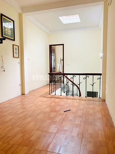 Bán nhà phố Lạc Trung P/Lô ô tô vào nhà, Dt 67m2, 3t, giá 15.65 tỷ,