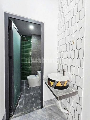 Bán Nhà đẹp 1 trệt 1 lầu Tân Vạn 3pn  xây mới 100% chìa khoá trao tay 