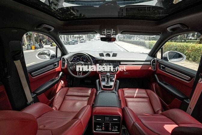 Cayenne Coupe Model 2023 màu trắng nt đỏ siêu đẹp
