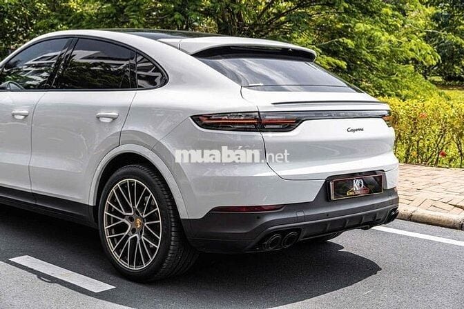 Cayenne Coupe Model 2023 màu trắng nt đỏ siêu đẹp