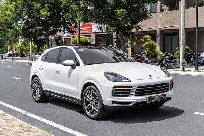 Cayenne Coupe Model 2023 màu trắng nt đỏ siêu đẹp