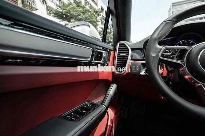 Cayenne Coupe Model 2023 màu trắng nt đỏ siêu đẹp