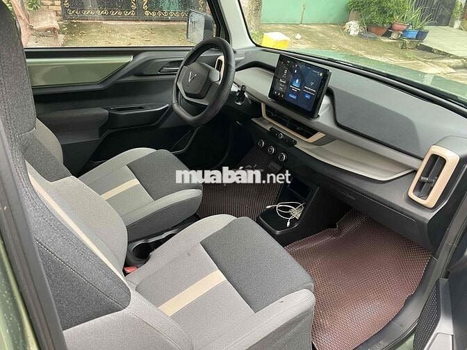 VinFast VF3 Mua Pin T7/2025 màu xanh bộ đội 400km