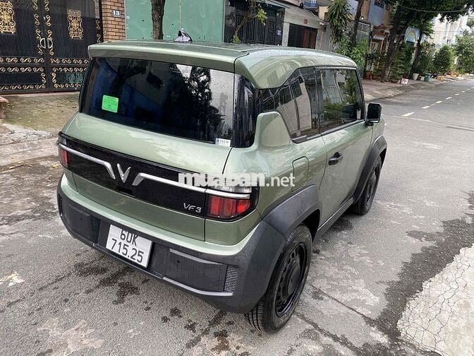 VinFast VF3 Mua Pin T7/2025 màu xanh bộ đội 400km