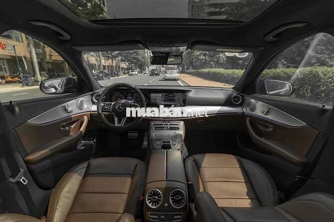 Mercedes_E200_Sport 2020 màu xanh nt nâu siêu đẹp
