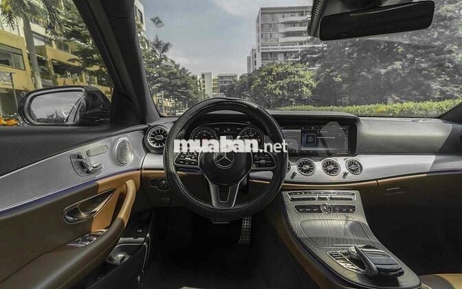 Mercedes_E200_Sport 2020 màu xanh nt nâu siêu đẹp
