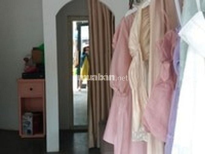 Cho thuê nhà mặt tiền rộng 4m x sâu 8m= 32m2, Lý Nam Đế, Hoàn Kiếm