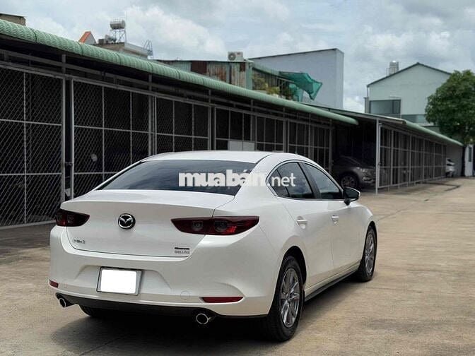 Mazda 3 2021 1.5 Deluxe - 22000 km