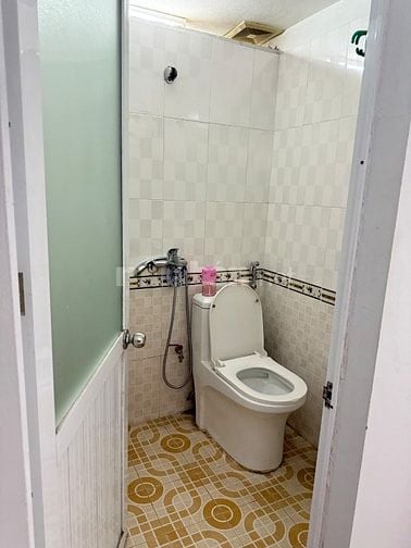 Cho nữ thuê phòng trọ chung chủ, ngõ 235 Nguyễn Trãi, Q. Thạn Xuân