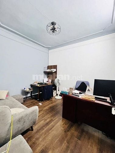 Nhà 52m2, ngay gần Hồ Hoàng Cầu, Ô Chợ Dừa kéo dài, tương lai cực sáng