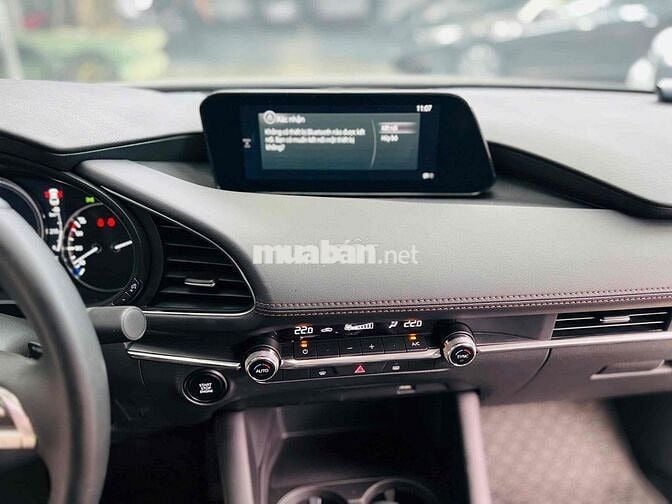 MAZDA 3 LUXURY 2025 MỚI ĐI 163KM NHƯ XE HÃNG