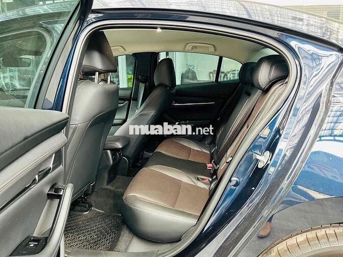 MAZDA 3 LUXURY 2025 MỚI ĐI 163KM NHƯ XE HÃNG