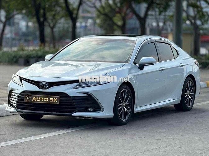 🚘 Toyota Camry 2.0Q 2022 - Đăng kí lần đầu 12/2022