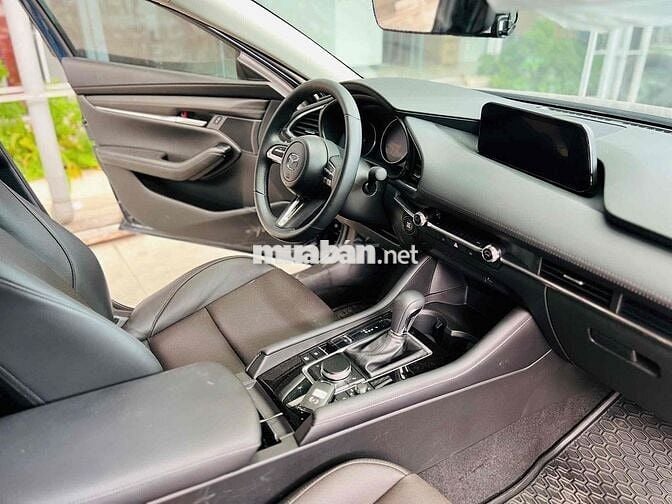 MAZDA 3 LUXURY 2025 MỚI ĐI 163KM NHƯ XE HÃNG