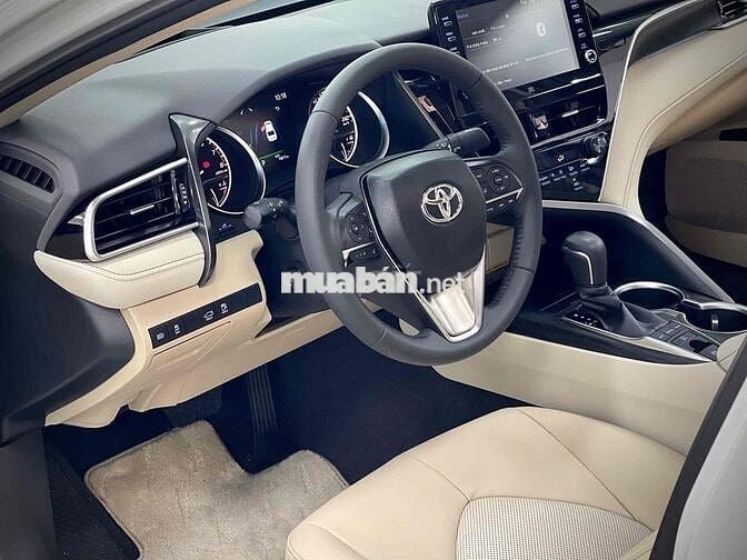 🚘 Toyota Camry 2.0Q 2022 - Đăng kí lần đầu 12/2022