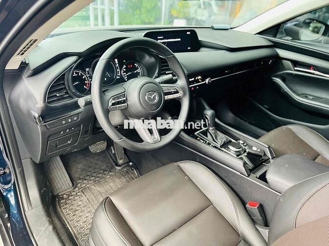 MAZDA 3 LUXURY 2025 MỚI ĐI 163KM NHƯ XE HÃNG