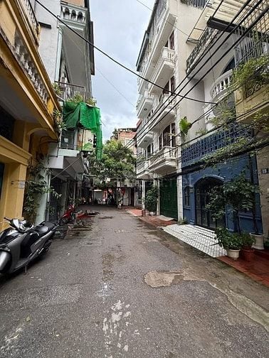 Nhà 52m2, ngay gần Hồ Hoàng Cầu, Ô Chợ Dừa kéo dài, tương lai cực sáng