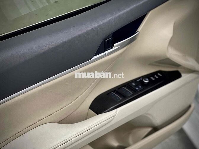 🚘 Toyota Camry 2.0Q 2022 - Đăng kí lần đầu 12/2022
