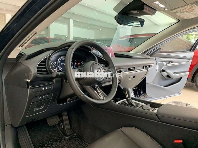 Mazda 3 luxury sx/đk 08-2025, 163km, BhVC đầy đủ.
