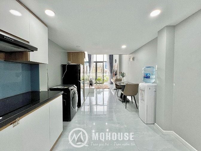 Duplex Ban công - Rộng 60m² Full Nội Thất - Thang Máy - ngay Sân Bay 