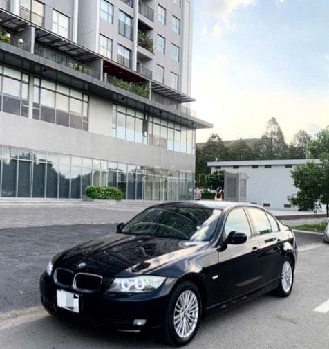 Dư dùng Bán rẻ BMW 320i 2012 Zin rất đẹp. Hoặc đổi xe lớn hơn!